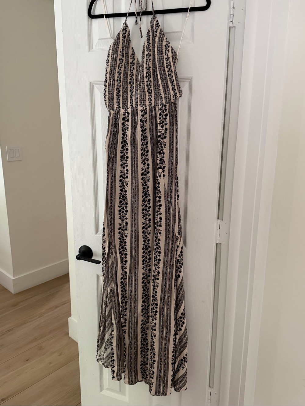 Women's Beige and Black Striped Maxi Dress - Sleeveless V-Neck